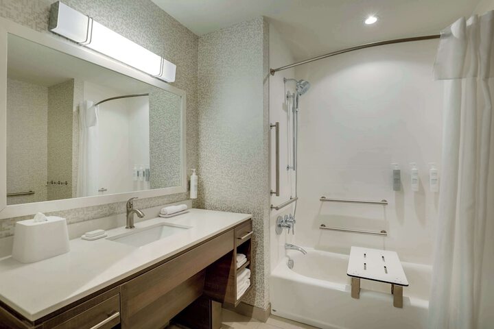 1 King Accessible Tub Studio Suite (17 of 31)