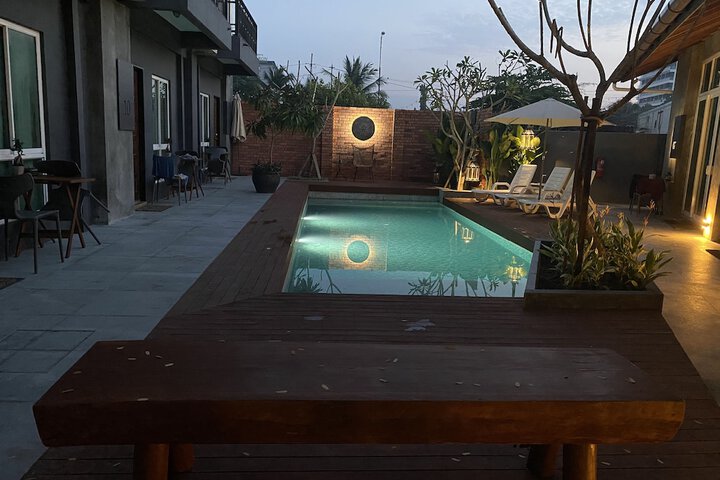 Pool 105 of 120