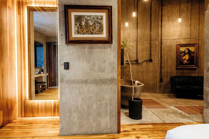 Room 36 of 75