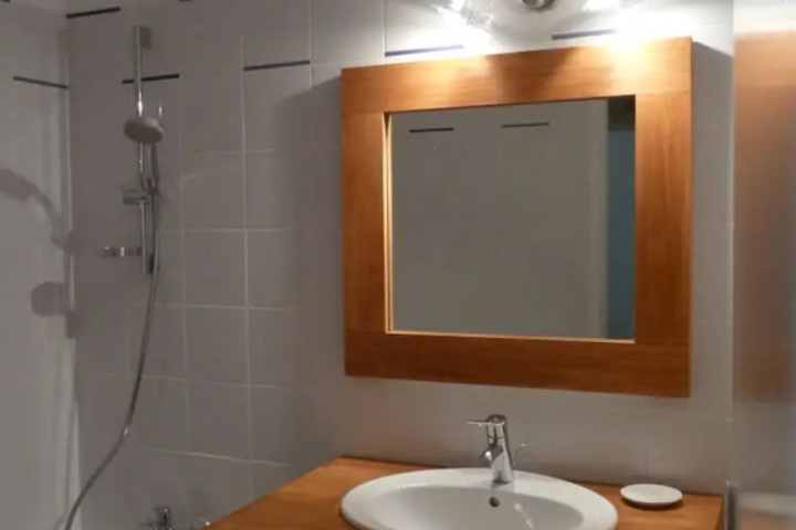 Room 6 of 14