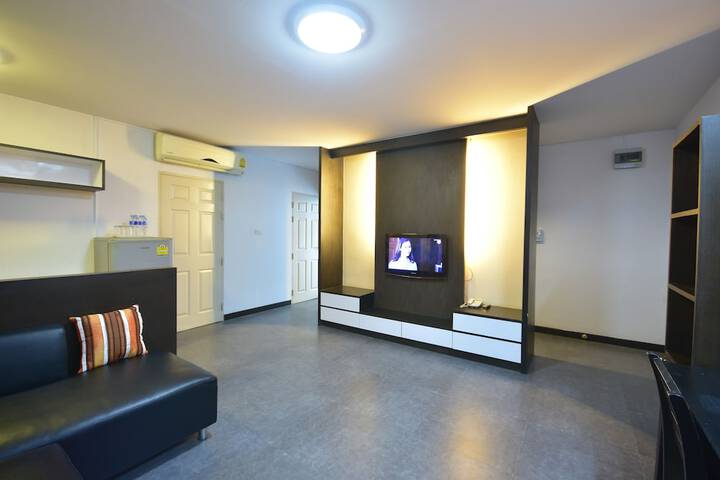 Room 11 of 24