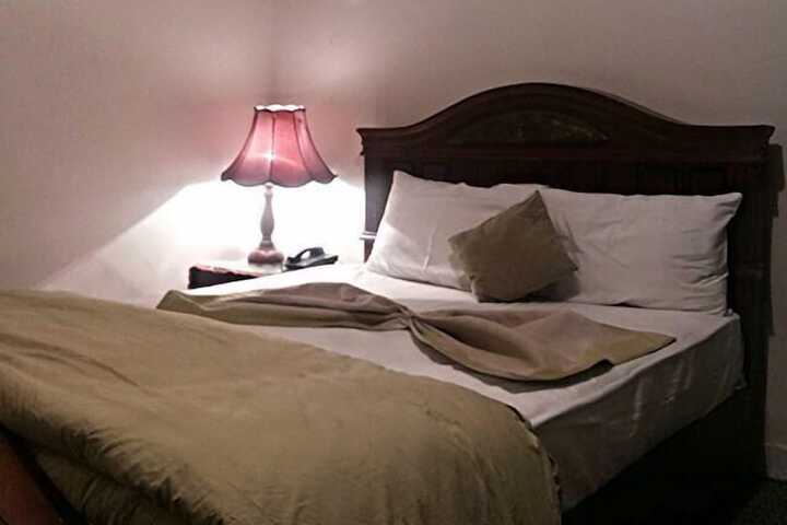 Room 8 of 52