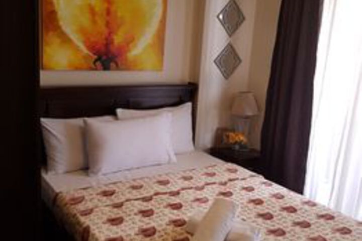 Room 12 of 42