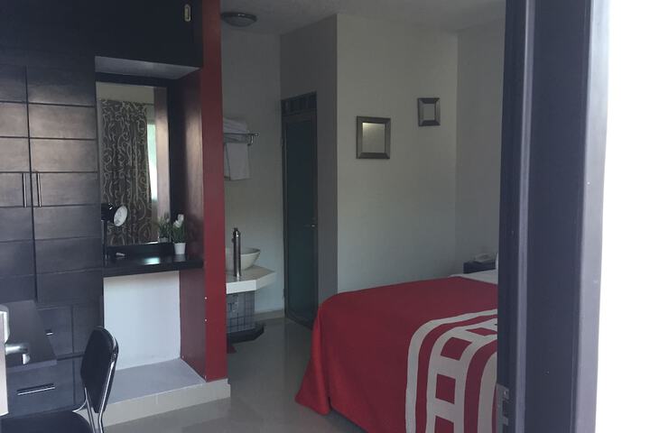Room 3 of 40