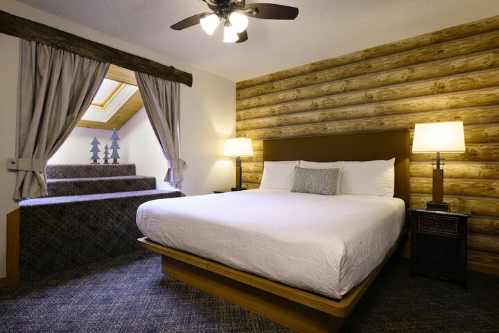 Room 4 of 38