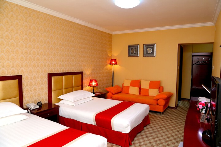 Room 6 of 62