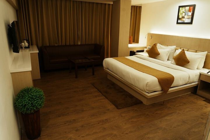 Room 15 of 70