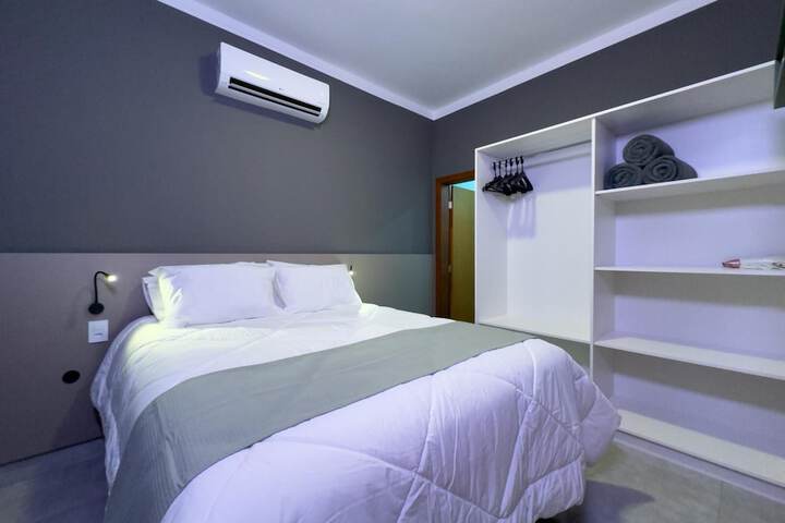 Room 11 of 33