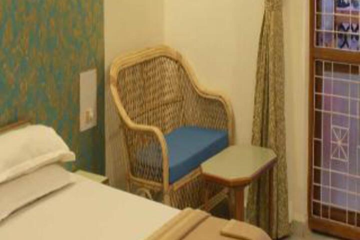 Room 3 of 4