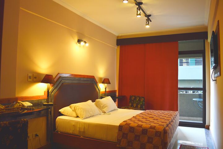 Room 8 of 44