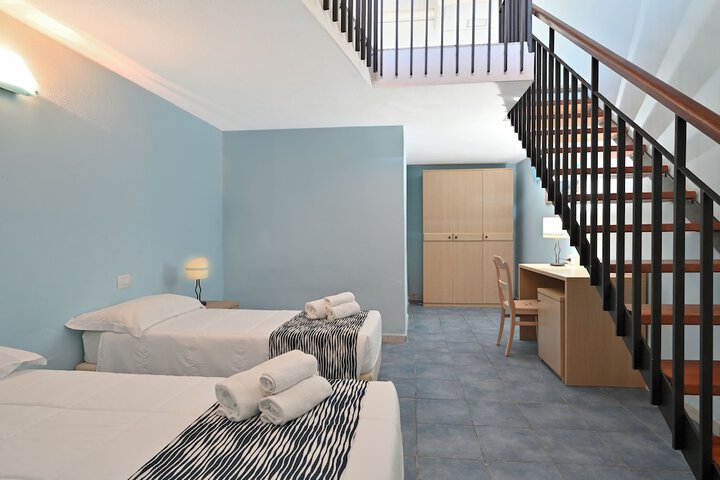 Room 46 of 117
