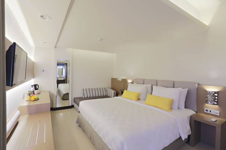 Room 10 of 36
