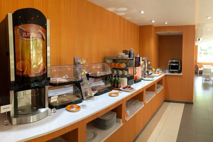 Breakfast/Coffee Service 53 of 60