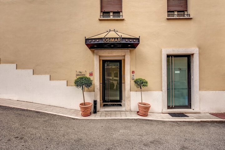 Hotel 108 of 114