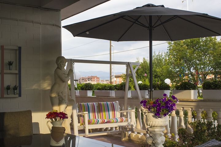Terrace/Patio 80 of 81