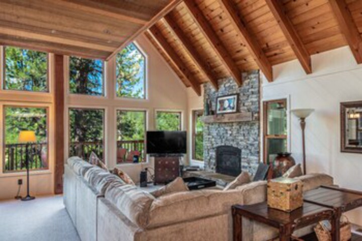 Room 13 of 28