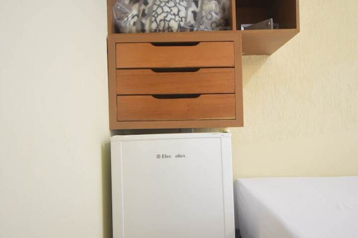 Room 15 of 38
