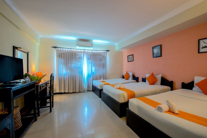Room 82 of 160