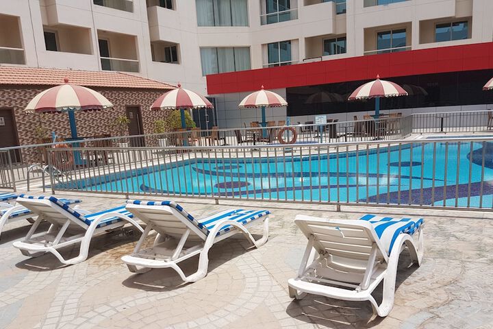Pool 37 of 77