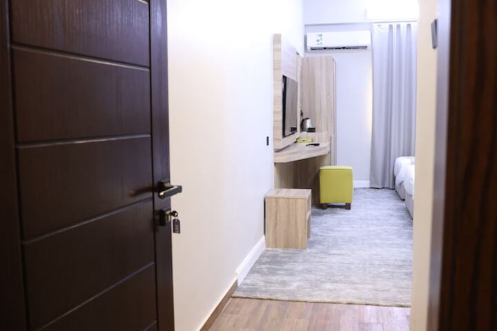 Room 21 of 64