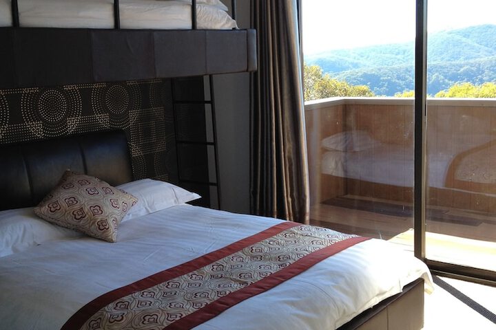 Room 6 of 47
