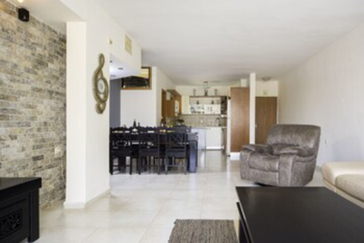 Room 15 of 20
