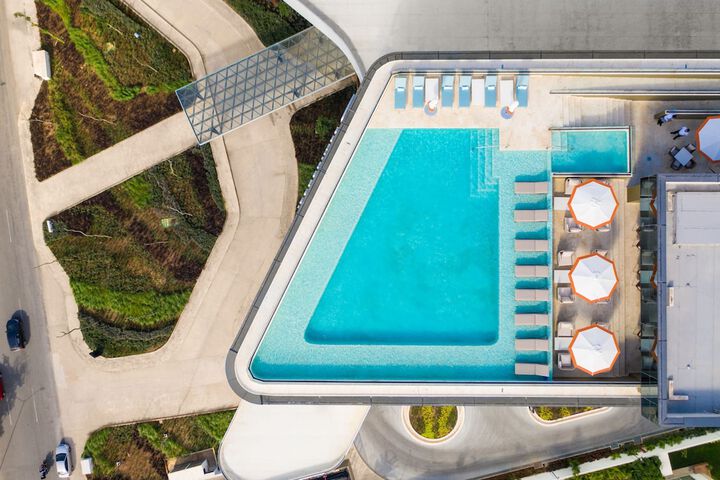 Hotel 76 of 76