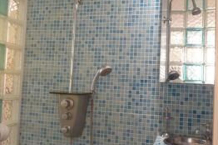 Room 5 of 27