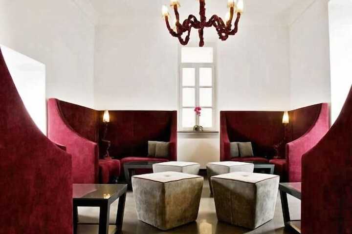 Guest Lobby