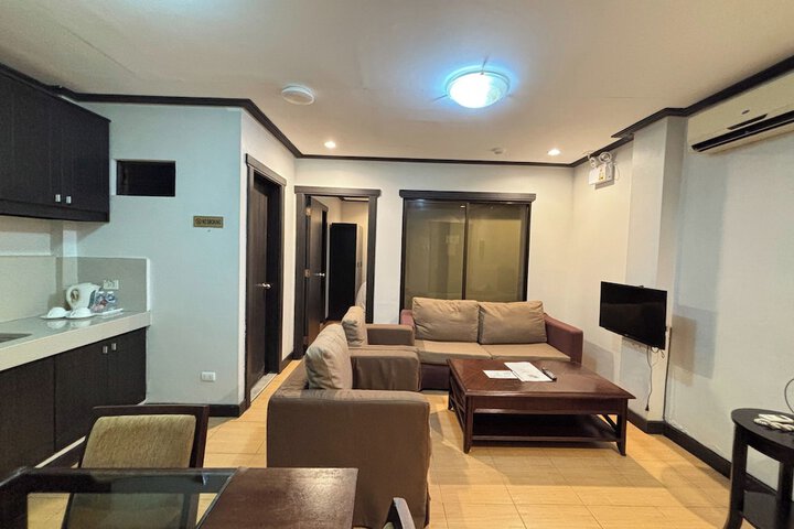 Room 17 of 61
