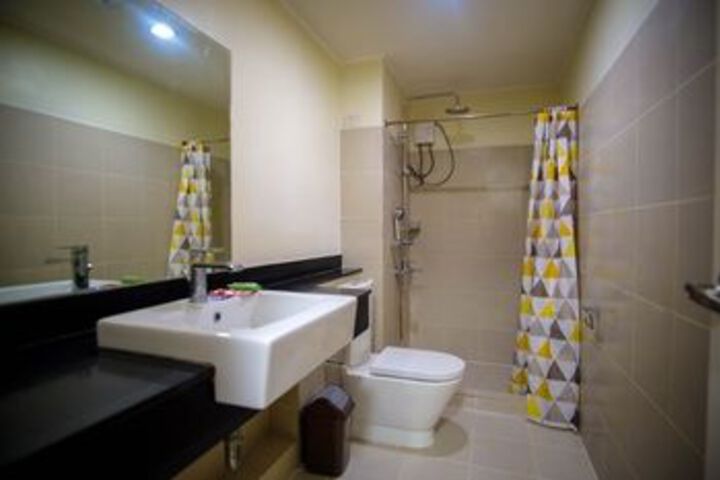 Room 2 of 42