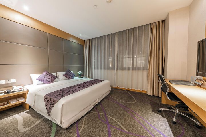 Room 21 of 75