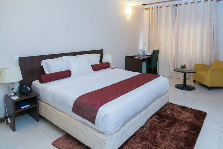 Room 15 of 18