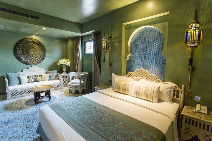 Room 48 of 150