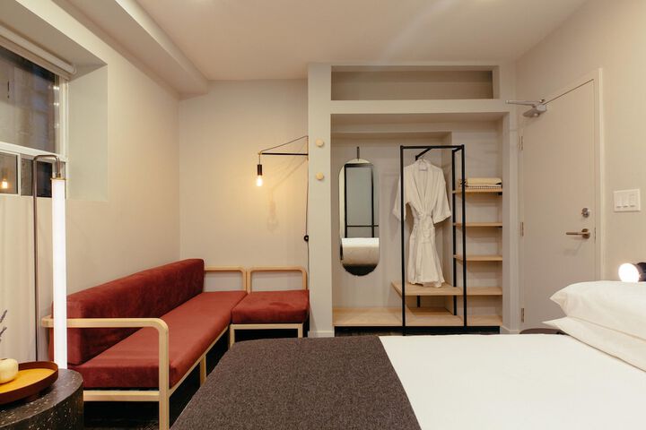 Room 16 of 63