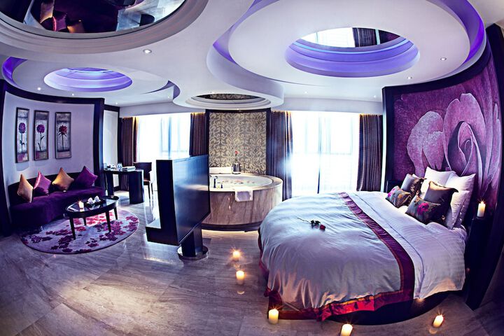 Room 27 of 57