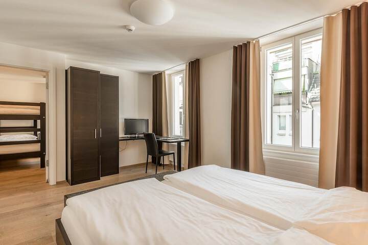 Room 40 of 110