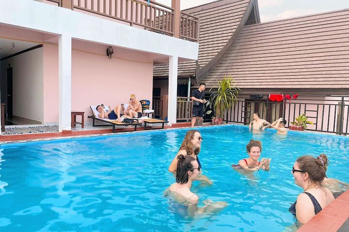 Vangvieng Sisavang Mountain View Hotel