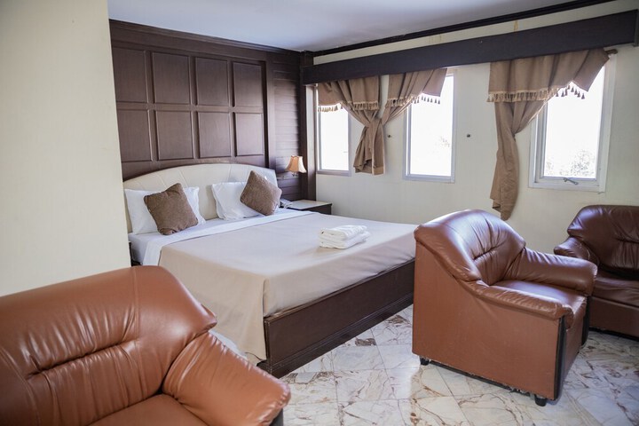 Room 14 of 39