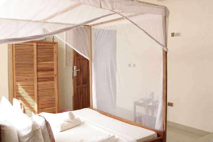 Room 48 of 135
