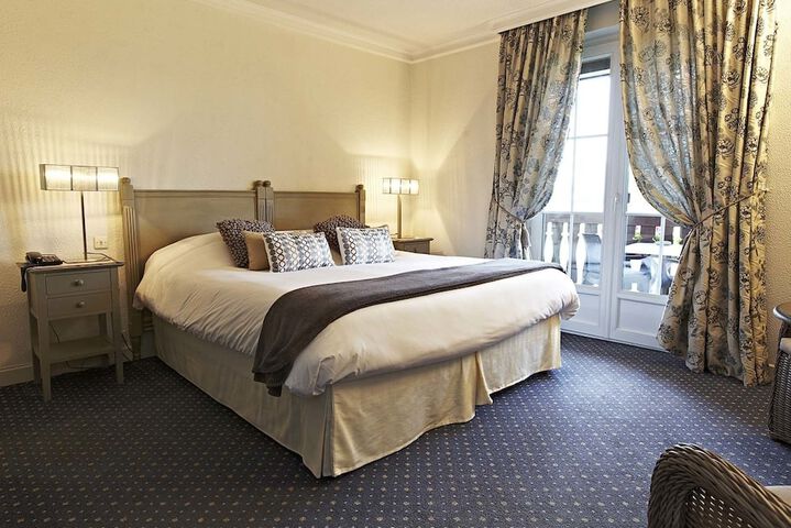 Room 3 of 30