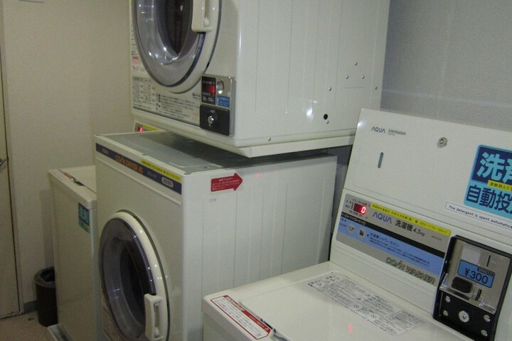 Room 12 of 21