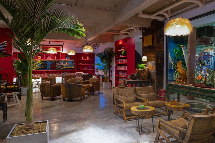 Guest Lobby