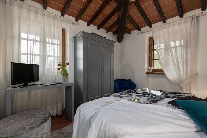 Room 19 of 49