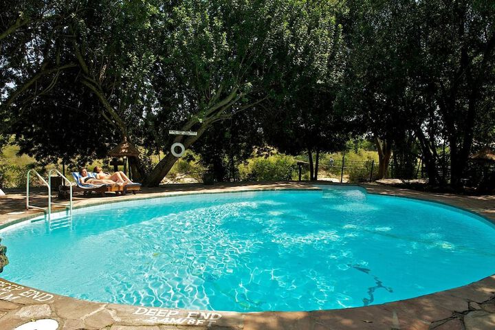 Hotel Pool