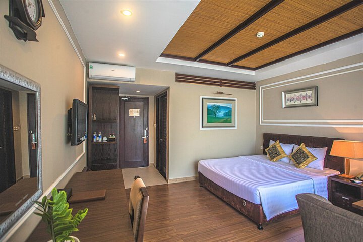 Room 14 of 56