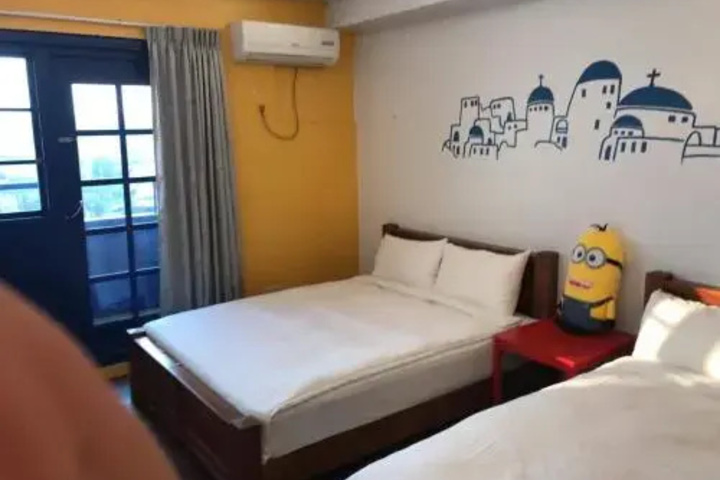 Room 2 of 13
