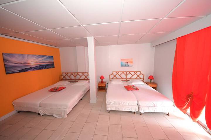 Room 12 of 93