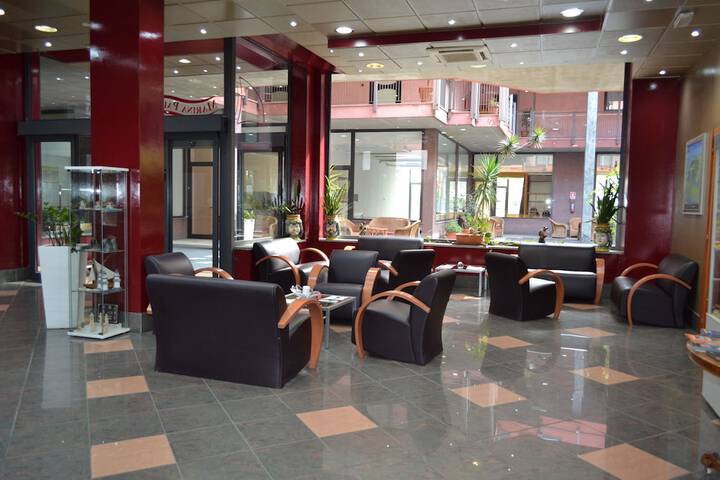 Hotel Interior 4 of 91
