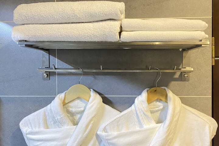 Room 13 of 14